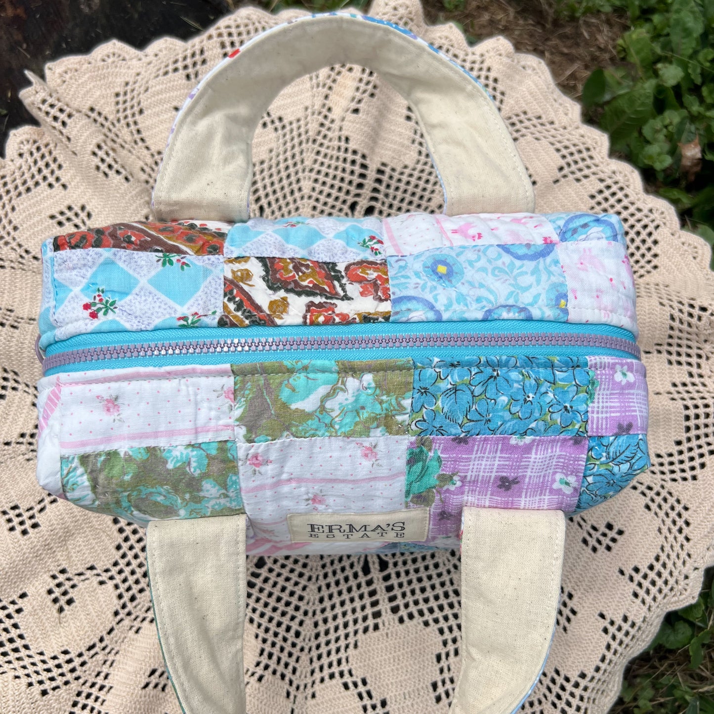 50's Era Vintage Quilt Boxbag