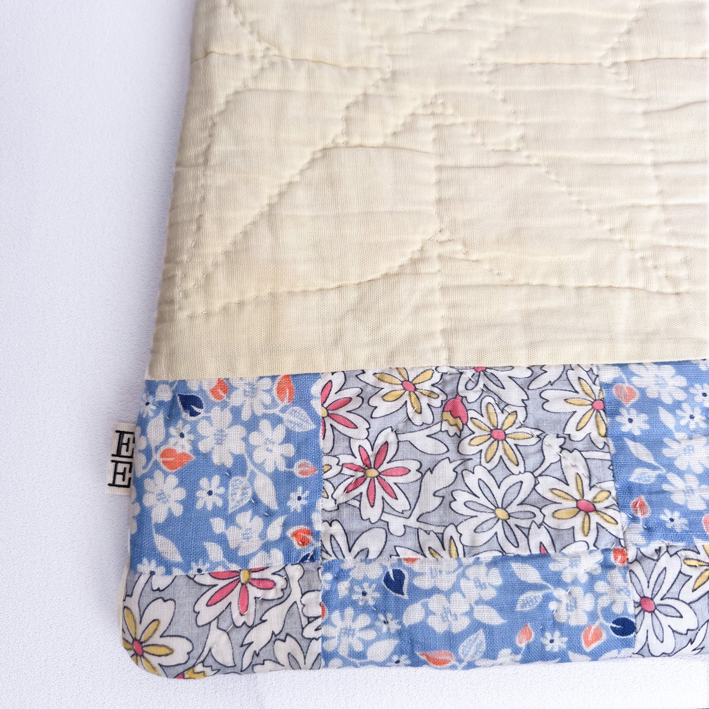 Knot Bag - Butter Yellow Vintage Quilt