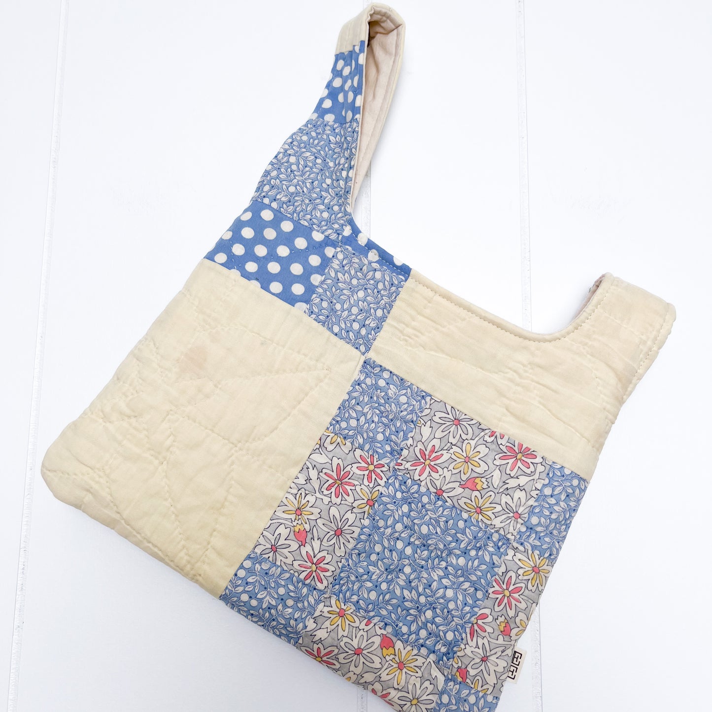 Knot Bag - Butter Yellow Vintage Quilt