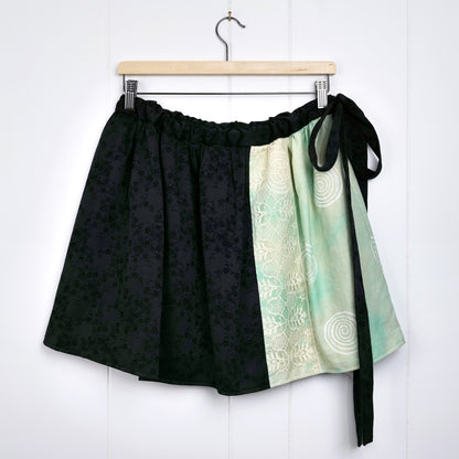 Oracle Skirt (S-M)