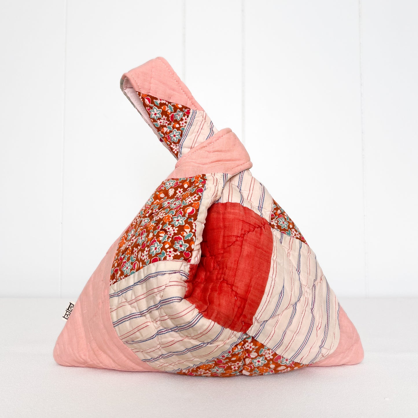Knot Bag - Vintage 9 Patch Quilt